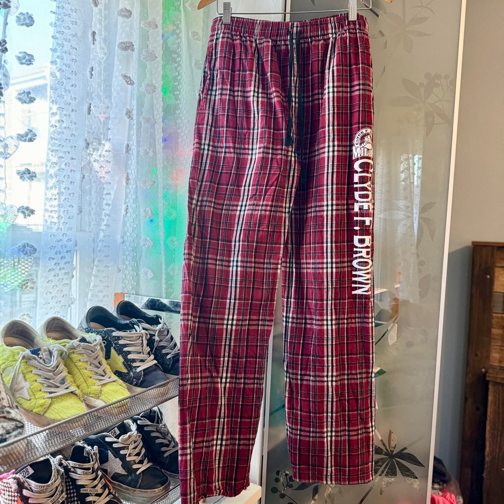 Millis Clyde f. Brown pennant plaid flannel pants